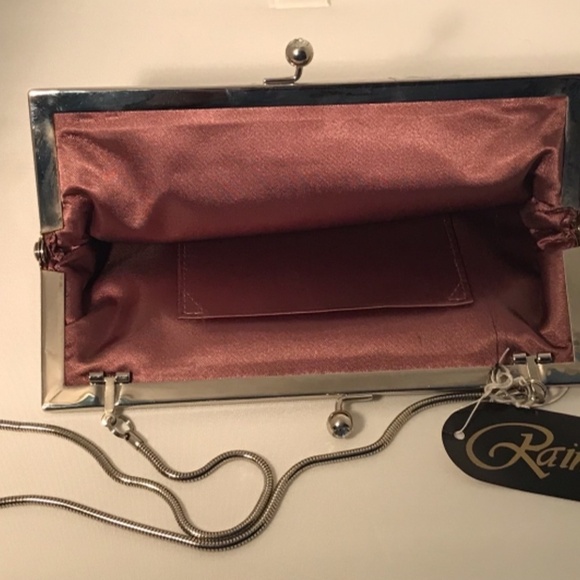 𝅺CLUTCH  Rainbow Beaded With Metal Chain NWT - Picture 3 of 3